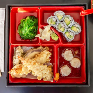 (L) Shrimp Tempura Bento Box